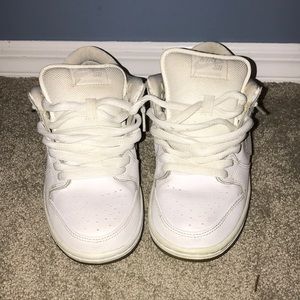 NIKE SB SIZE 5.5 BOYS